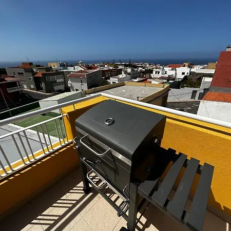 Terraza Con Vistas Mar/montana 아파트 *